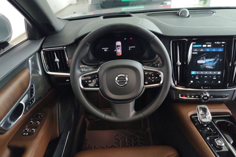 Used Volvo S90 New Energy 2024 Plug-in Hybrid Four-Wheel Drive Long-Range Luxury Smart Edition Steering Wheel