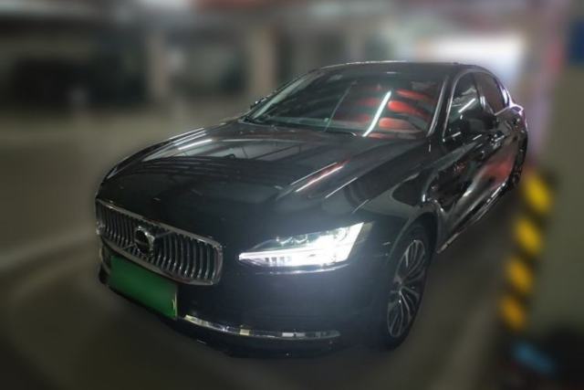 Used Volvo S90 New Energy 2025 Plug-in Hybrid Four-Wheel Drive Long-Range Zhiyi Luxury Edition