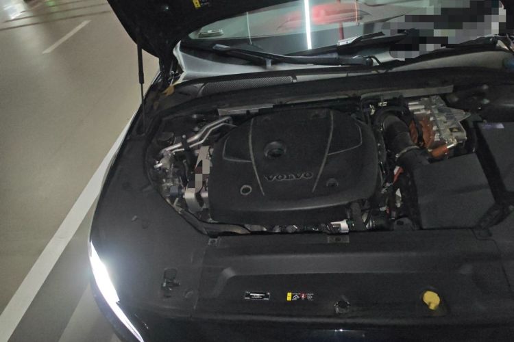 Used Volvo S90 New Energy 2025 Plug-in Hybrid Four-Wheel Drive Long-Range Zhiyi Luxury Edition Engine Bay Right