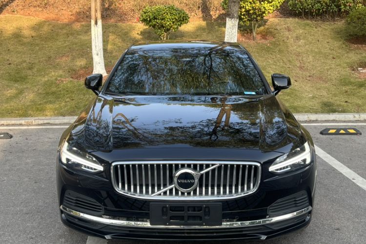 Used Volvo S90 New Energy 2025 Plug-in Hybrid Four-Wheel Drive Long-Range Zhiyi Luxury Edition Exterior 1