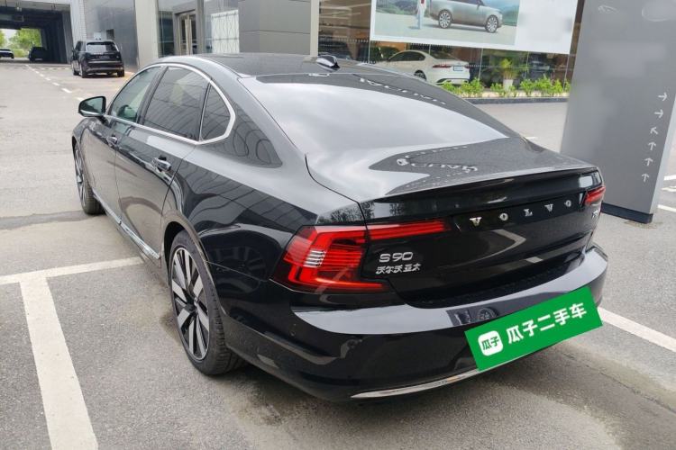 Used Volvo S90 New Energy 2025 Plug-in Hybrid Four-Wheel Drive Long-Range Luxury Smart Edition Exterior 2