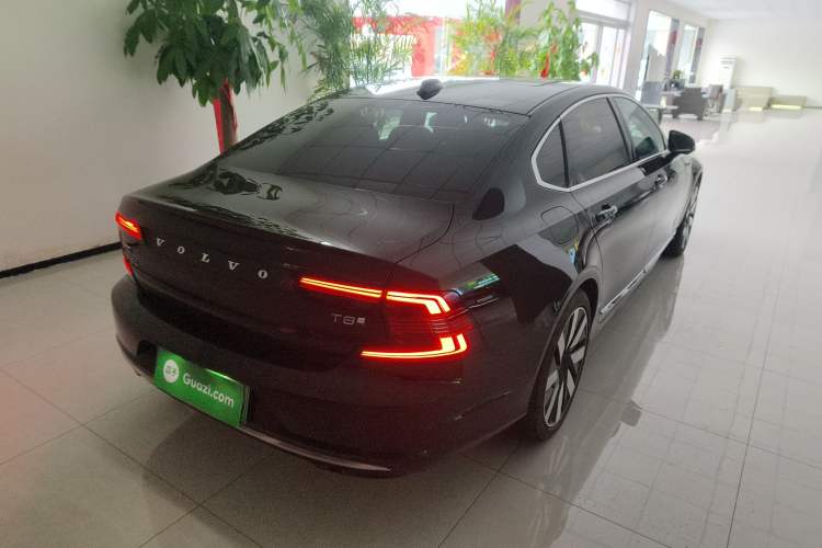 Used Volvo S90 New Energy 2025 Plug-in Hybrid Four-Wheel Drive Long-Range Luxury Smart Edition Exterior 3