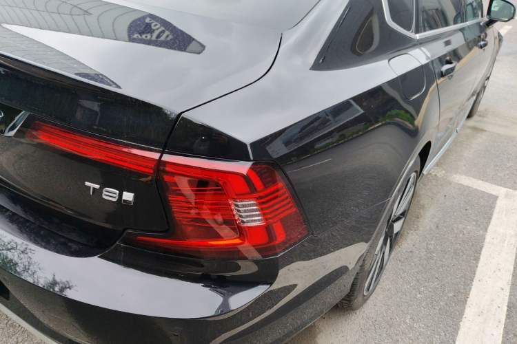 Used Volvo S90 New Energy 2025 Plug-in Hybrid Four-Wheel Drive Long-Range Luxury Smart Edition Exterior 3