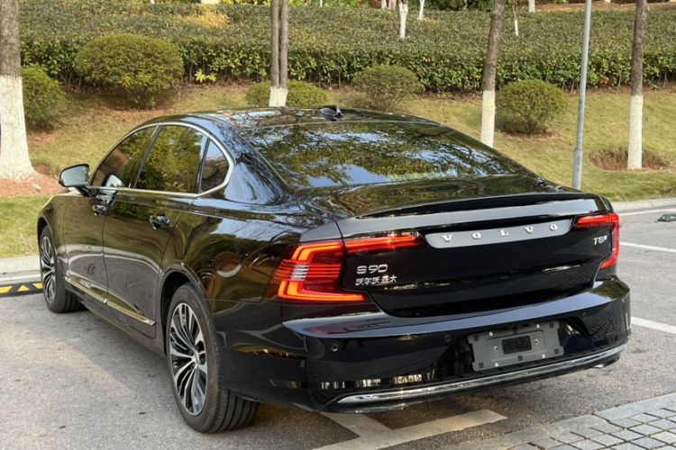 Used Volvo S90 New Energy 2025 Plug-in Hybrid Four-Wheel Drive Long-Range Zhiyi Luxury Edition Exterior 4