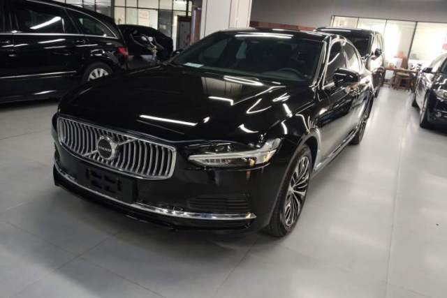 Used Volvo S90 New Energy 2025 Plug-in Hybrid Four-Wheel Drive Long-Range Zhiyi Luxury Edition