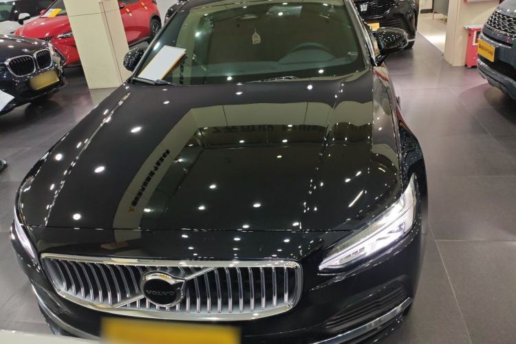 Used Volvo S90 New Energy 2025 Plug-in Hybrid Four-Wheel Drive Long-Range Zhiyi Luxury Edition Front