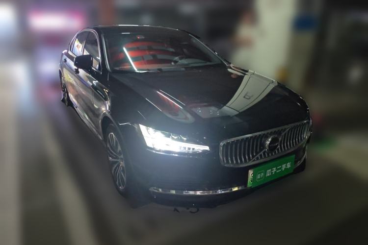 Used Volvo S90 New Energy 2025 Plug-in Hybrid Four-Wheel Drive Long-Range Zhiyi Luxury Edition Front Right 45 Deg
