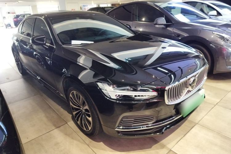 Used Volvo S90 New Energy 2025 Plug-in Hybrid Four-Wheel Drive Long-Range Zhiyi Luxury Edition Front Right 45 Deg
