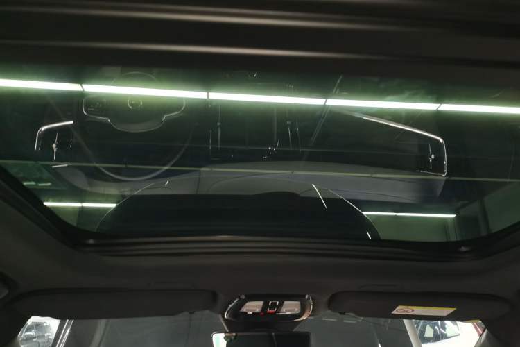 Used Volvo S90 New Energy 2025 Plug-in Hybrid Four-Wheel Drive Long-Range Luxury Smart Edition Headliner