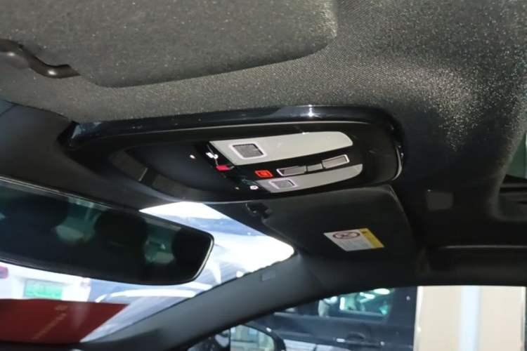 Used Volvo S90 New Energy 2025 Plug-in Hybrid Four-Wheel Drive Long-Range Luxury Smart Edition Headliner