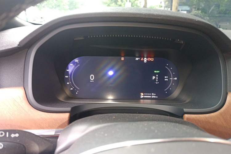 Used Volvo S90 New Energy 2025 Plug-in Hybrid Four-Wheel Drive Long-Range Zhiyi Luxury Edition Instrument Cluster
