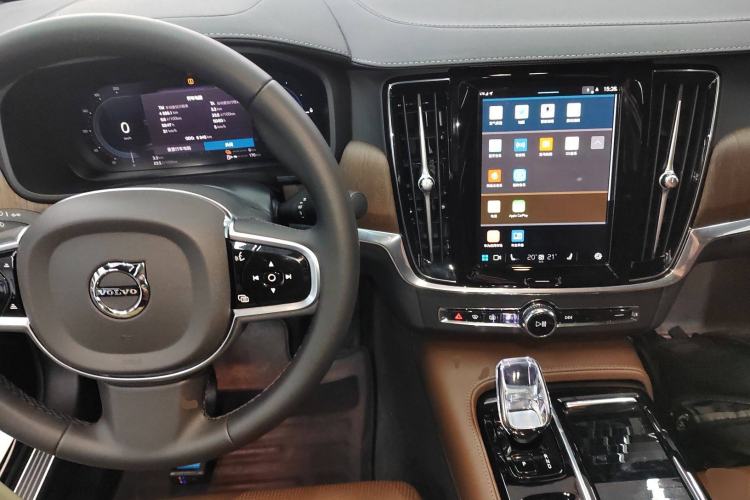 Used Volvo S90 New Energy 2025 Plug-in Hybrid Four-Wheel Drive Long-Range Luxury Smart Edition Interior 2
