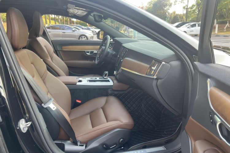 Used Volvo S90 New Energy 2025 Plug-in Hybrid Four-Wheel Drive Long-Range Zhiyi Luxury Edition Interior 7