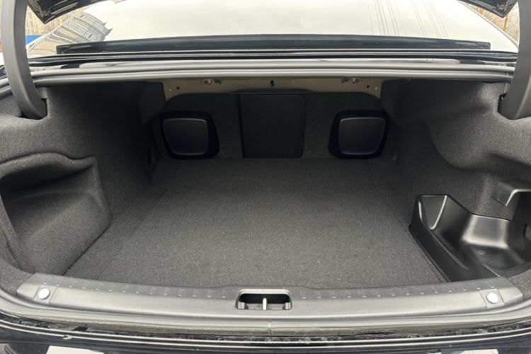 Used Volvo S90 New Energy 2025 Plug-in Hybrid Four-Wheel Drive Long-Range Luxury Smart Edition Interior 8