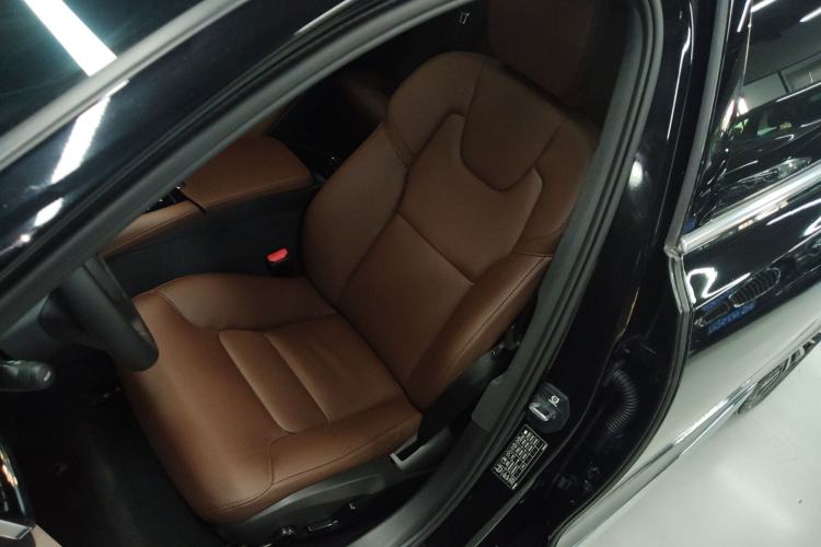 Used Volvo S90 New Energy 2025 Plug-in Hybrid Four-Wheel Drive Long-Range Zhiyi Luxury Edition Left Front Seat
