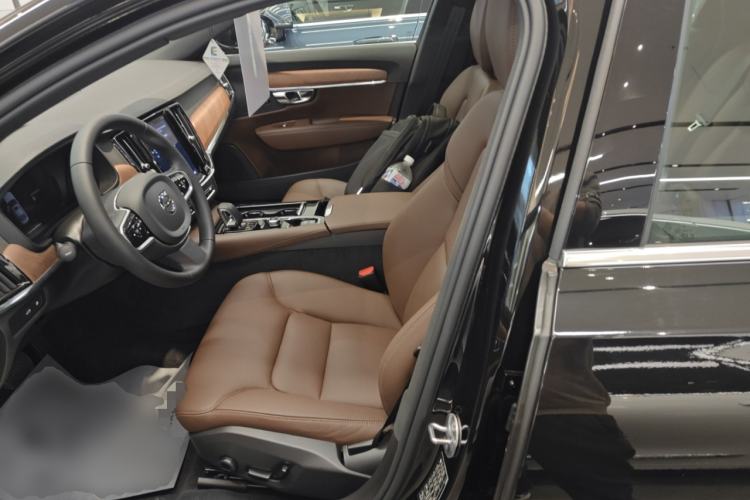 Used Volvo S90 New Energy 2025 Plug-in Hybrid Four-Wheel Drive Long-Range Zhiyi Luxury Edition Left Front Seat