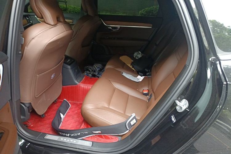 Used Volvo S90 New Energy 2025 Plug-in Hybrid Four-Wheel Drive Long-Range Zhiyi Luxury Edition Left Rear Seat
