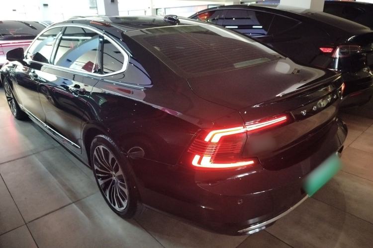 Used Volvo S90 New Energy 2025 Plug-in Hybrid Four-Wheel Drive Long-Range Zhiyi Luxury Edition Rear Left 45 Deg