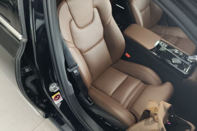 Used Volvo S90 New Energy 2025 Plug-in Hybrid Four-Wheel Drive Long-Range Luxury Smart Edition Right Front Seat