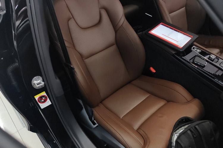 Used Volvo S90 New Energy 2025 Plug-in Hybrid Four-Wheel Drive Long-Range Luxury Smart Edition Right Front Seat