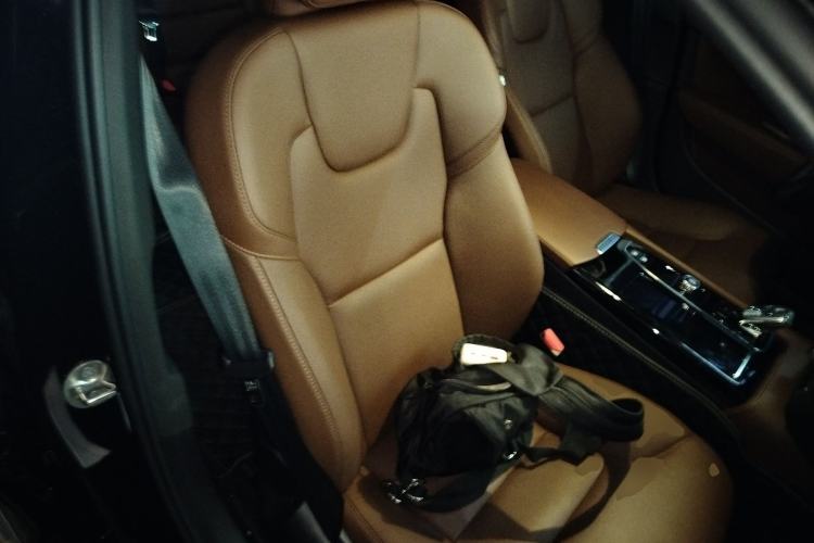 Used Volvo S90 New Energy 2025 Plug-in Hybrid Four-Wheel Drive Long-Range Zhiyi Luxury Edition Right Front Seat