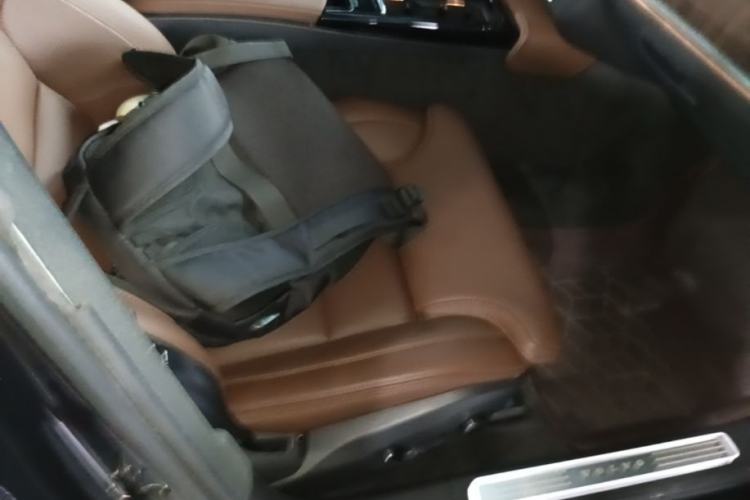 Used Volvo S90 New Energy 2025 Plug-in Hybrid Four-Wheel Drive Long-Range Luxury Smart Edition Right Front Seat