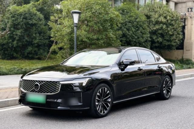 Used Volvo S90 New Energy 2026 Plug-in Hybrid Four-Wheel Drive Long-Range Zhiyuan Luxury Edition