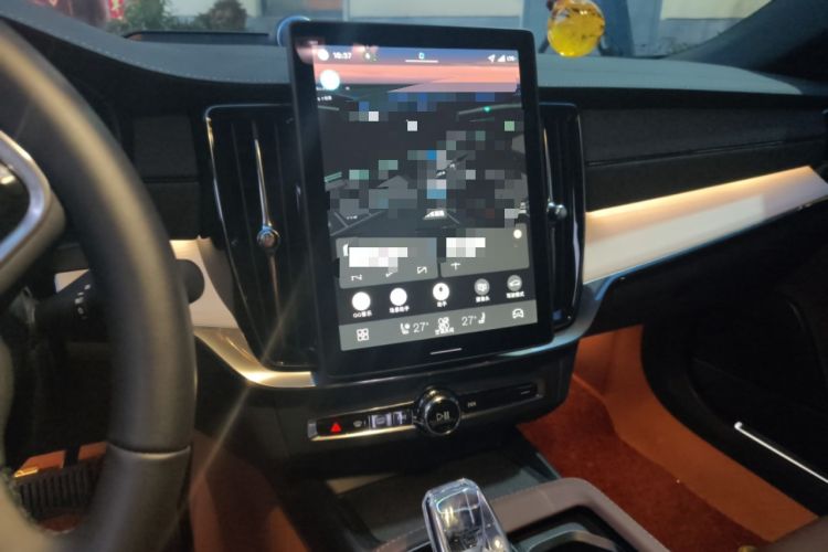Used Volvo S90 New Energy 2026 Plug-in Hybrid Four-Wheel Drive Long-Range Zhiyuan Luxury Edition Audio And AC Panel