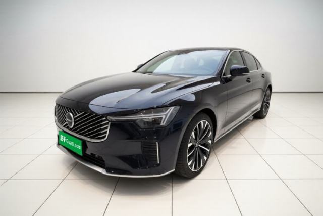 Volvo S90 New Energy 2026 Plug-in Hybrid Four-Wheel Drive Long-Range Luxury Smart Edition usata