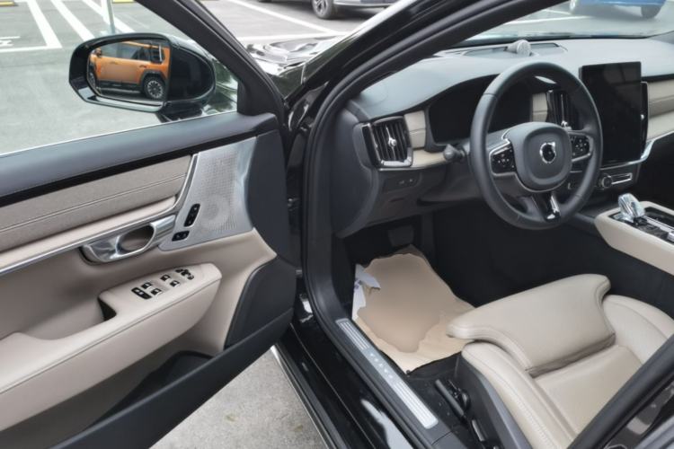 Used Volvo S90 New Energy 2026 Plug-in Hybrid Four-Wheel Drive Long-Range Luxury Smart Edition Driver Seat
