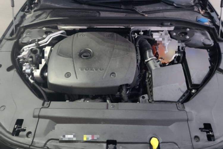 Used Volvo S90 New Energy 2026 Plug-in Hybrid Four-Wheel Drive Long-Range Zhiyuan Luxury Edition Engine Bay