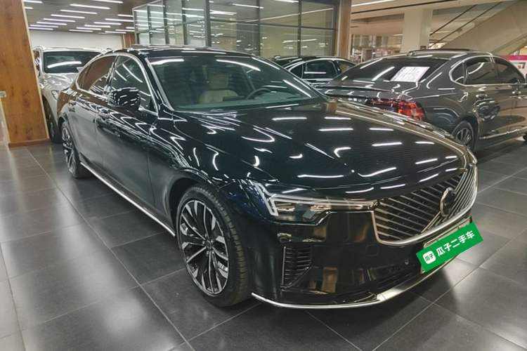 Used Volvo S90 New Energy 2026 Plug-in Hybrid Four-Wheel Drive Long-Range Luxury Smart Edition Exterior 1