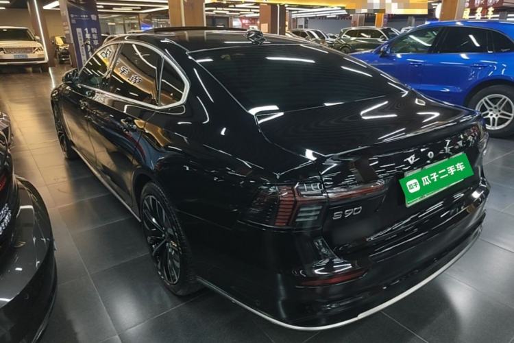 Used Volvo S90 New Energy 2026 Plug-in Hybrid Four-Wheel Drive Long-Range Luxury Smart Edition Exterior 2