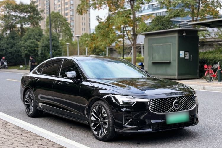 Used Volvo S90 New Energy 2026 Plug-in Hybrid Four-Wheel Drive Long-Range Zhiyuan Luxury Edition Exterior 3