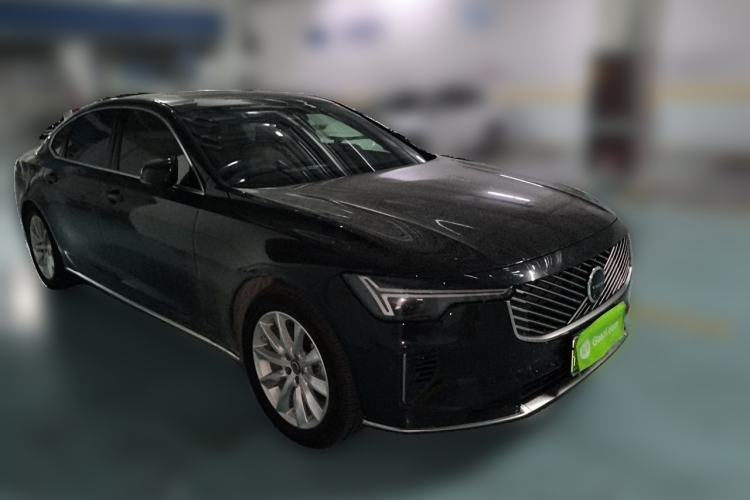 Used Volvo S90 New Energy 2026 Plug-in Hybrid Four-Wheel Drive Long-Range Luxury Smart Edition Front Right 45 Deg