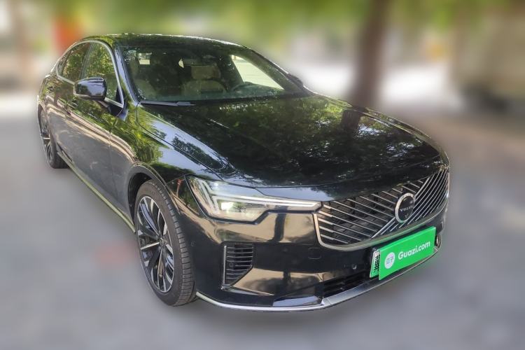 Used Volvo S90 New Energy 2026 Plug-in Hybrid Four-Wheel Drive Long-Range Luxury Smart Edition Front Right 45 Deg