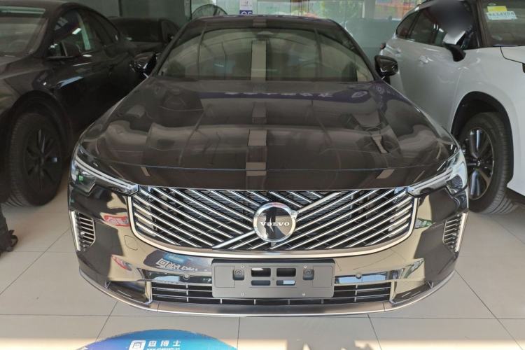 Used Volvo S90 New Energy 2026 Plug-in Hybrid Four-Wheel Drive Long-Range Zhiyi Luxury Edition Front