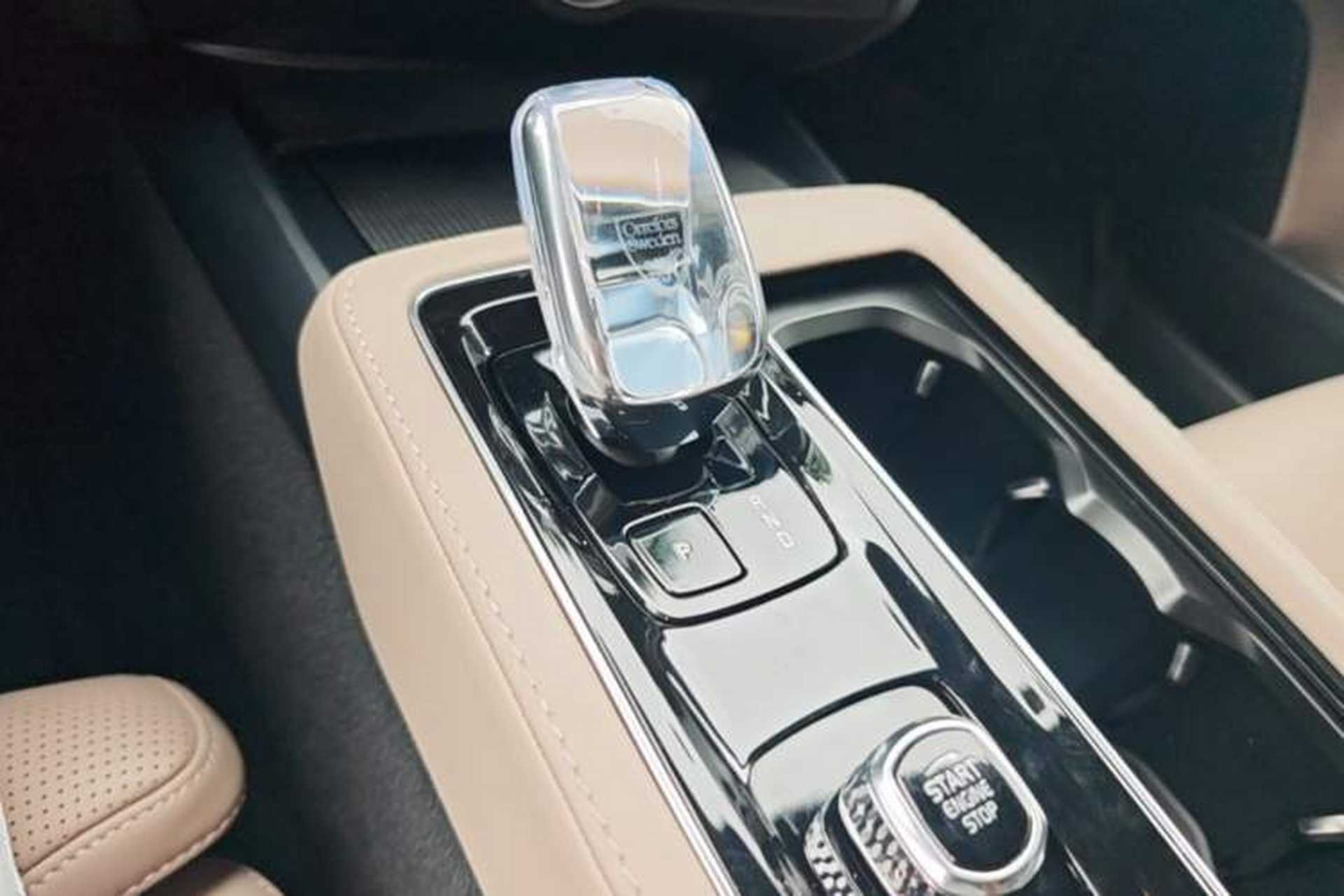Used Volvo S90 New Energy 2026 Plug-in Hybrid Four-Wheel Drive Long-Range Luxury Smart Edition Gear Lever