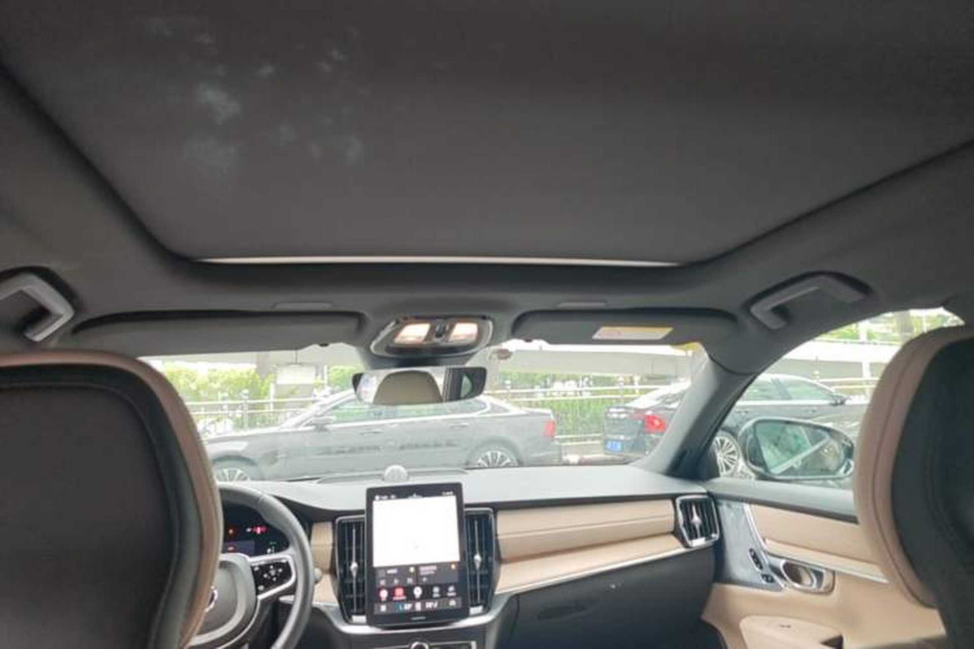 Used Volvo S90 New Energy 2026 Plug-in Hybrid Four-Wheel Drive Long-Range Luxury Smart Edition Headliner
