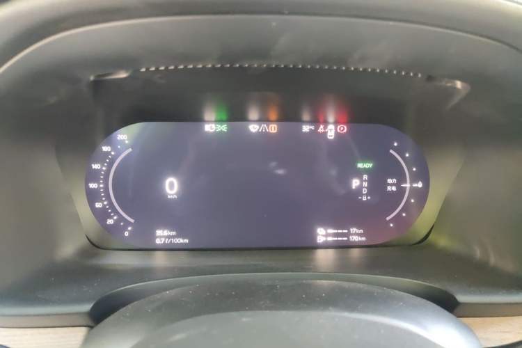 Used Volvo S90 New Energy 2026 Plug-in Hybrid Four-Wheel Drive Long-Range Luxury Smart Edition Instrument Cluster