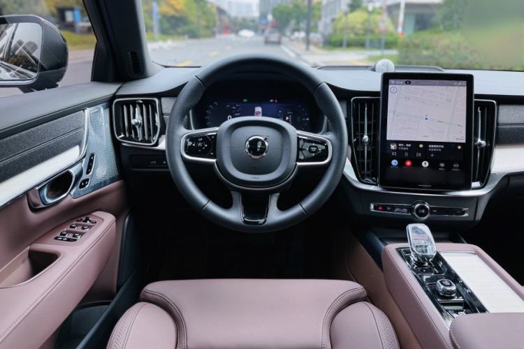 Used Volvo S90 New Energy 2026 Plug-in Hybrid Four-Wheel Drive Long-Range Zhiyuan Luxury Edition Interior 1