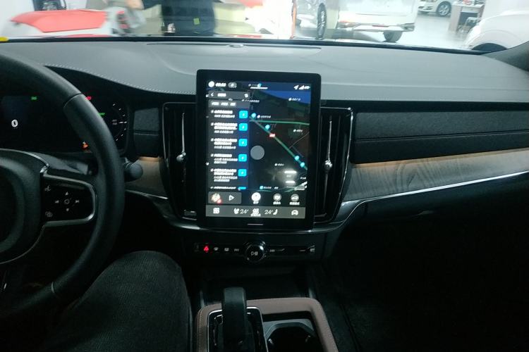 Used Volvo S90 New Energy 2026 Plug-in Hybrid Four-Wheel Drive Long-Range Zhiyi Luxury Edition Interior 2