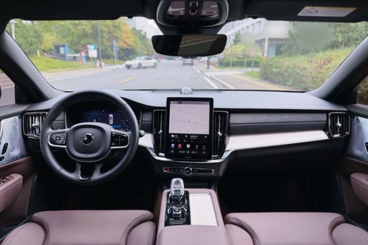 Used Volvo S90 New Energy 2026 Plug-in Hybrid Four-Wheel Drive Long-Range Zhiyuan Luxury Edition Interior 4