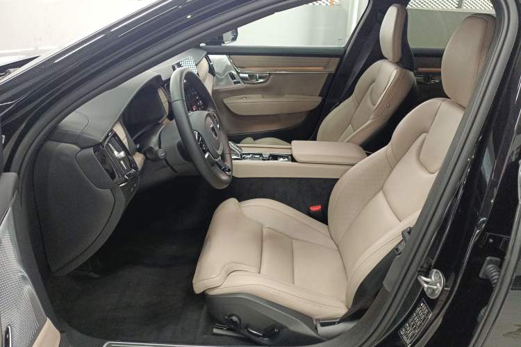 Used Volvo S90 New Energy 2026 Plug-in Hybrid Four-Wheel Drive Long-Range Luxury Smart Edition Left Front Seat