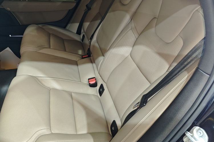 Used Volvo S90 New Energy 2026 Plug-in Hybrid Four-Wheel Drive Long-Range Luxury Smart Edition Left Rear Seat