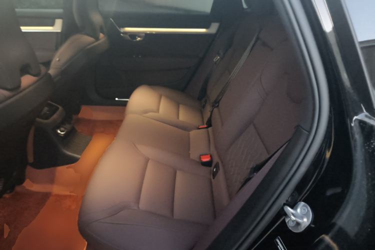 Used Volvo S90 New Energy 2026 Plug-in Hybrid Four-Wheel Drive Long-Range Zhiyuan Luxury Edition Left Rear Seat