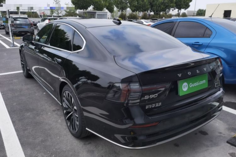 Used Volvo S90 New Energy 2026 Plug-in Hybrid Four-Wheel Drive Long-Range Luxury Smart Edition Rear Left 45 Deg