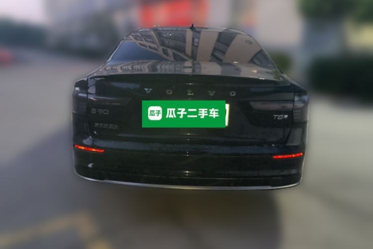Used Volvo S90 New Energy 2026 Plug-in Hybrid Four-Wheel Drive Long-Range Zhiyuan Luxury Edition Rear