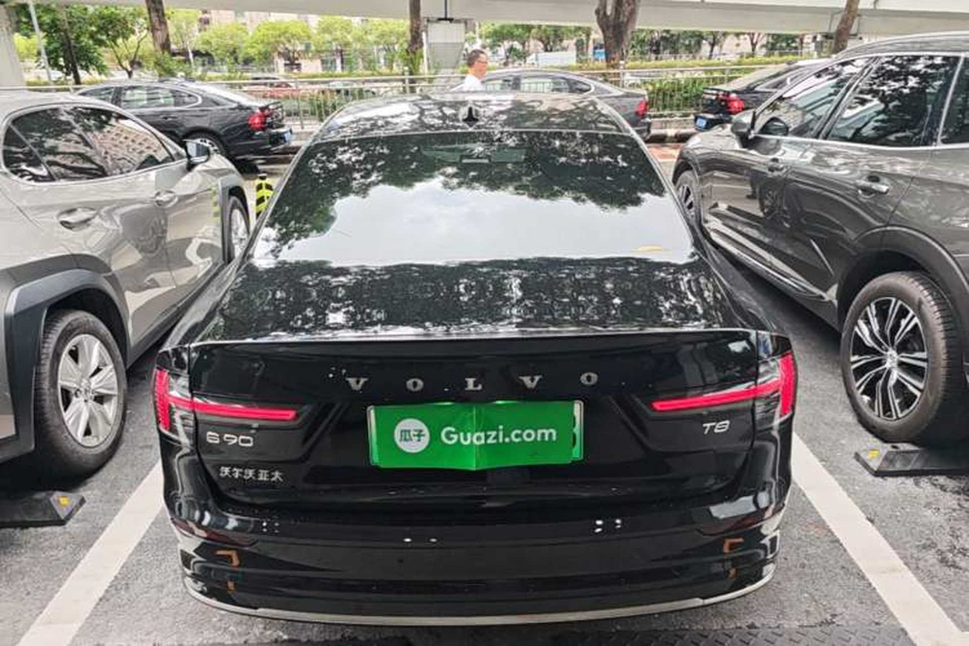 Used Volvo S90 New Energy 2026 Plug-in Hybrid Four-Wheel Drive Long-Range Luxury Smart Edition Rear