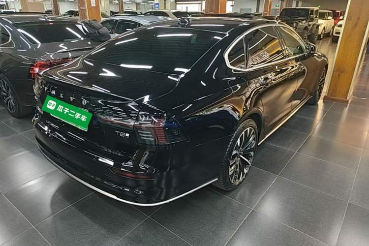 Used Volvo S90 New Energy 2026 Plug-in Hybrid Four-Wheel Drive Long-Range Luxury Smart Edition Rear Right 45 Deg
